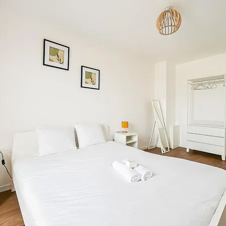 Magnifique Tram Parking 4pers Apartment Pierrefitte-sur-Seine