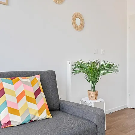 Apartment Magnifique Tram Parking 4pers *