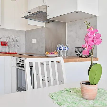 Magnifique Tram Parking 4pers Apartment *